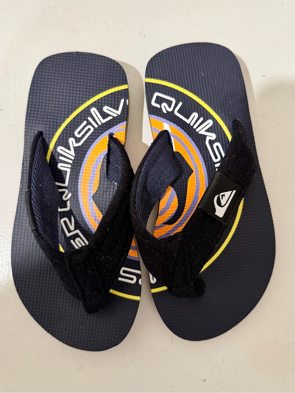 Brand NEW Quiksilver Flip Flops Boys Size 12